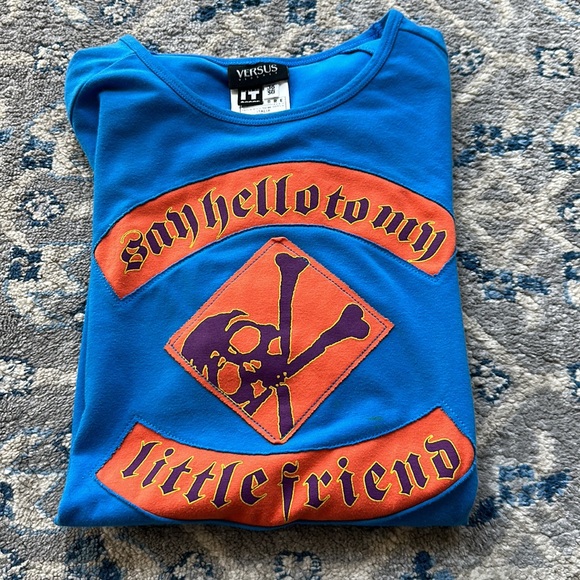 Versus by Versace “Say Hello to my Little Friend” T-Shirt in Blue and Orange - Picture 10 of 10